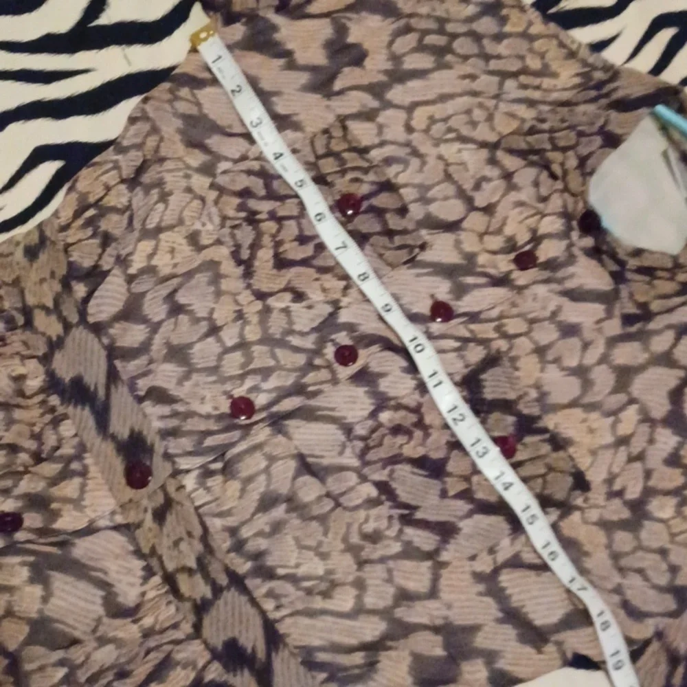 - NewPort News NICE button-down dress with pockets and cute sleeves Women's 4 - Picture 10 of 12